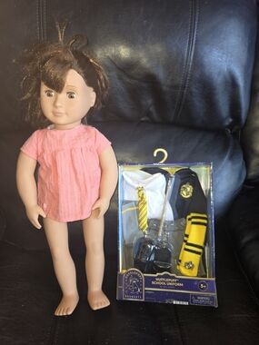 Harry Potter Hufflepuff Uniform for Doll, Includes Our Generation Doll